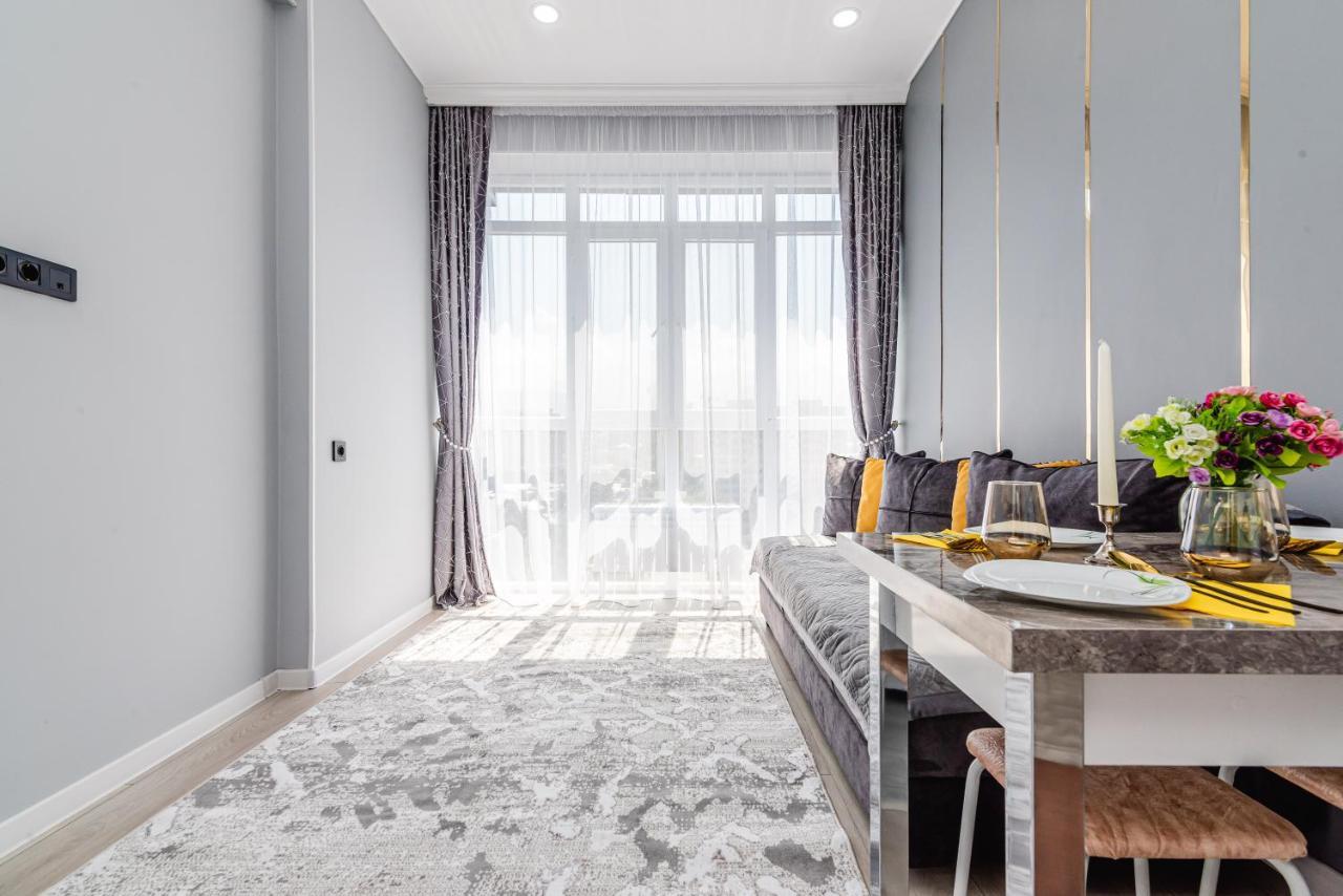 Heaven 10 Apartment อัลมาตี ภายนอก รูปภาพ